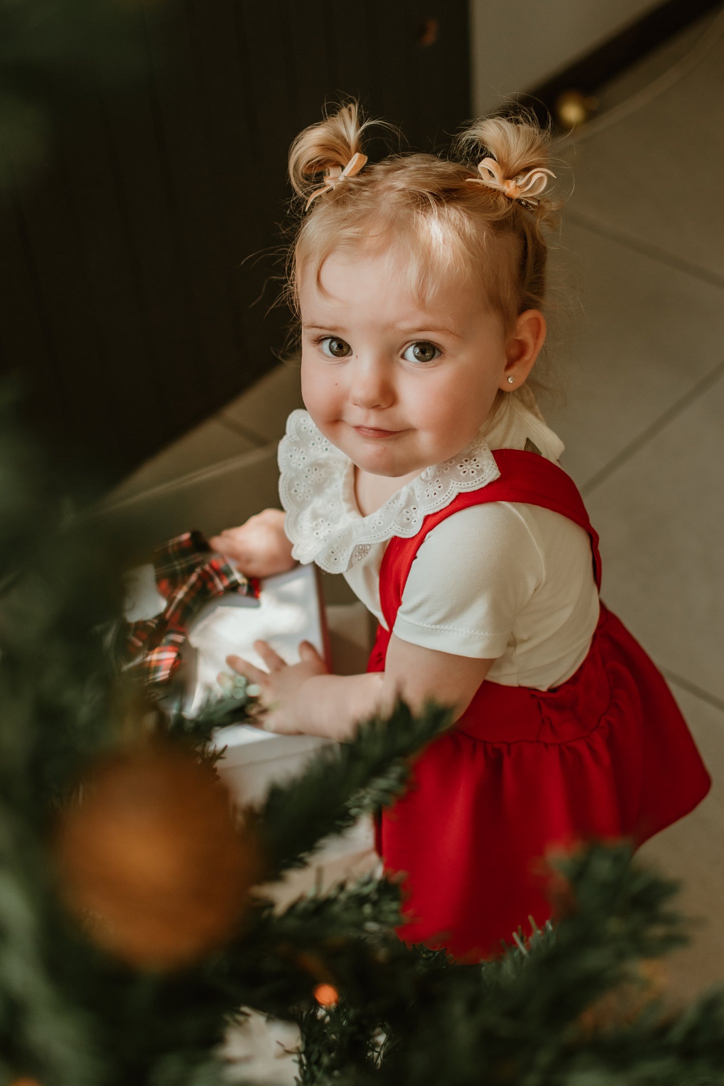 Velvet ribbon bows