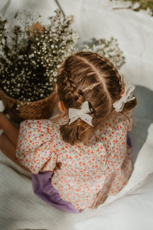 Lea Lace Bow